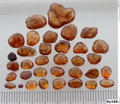 Foto von Granat (Grossular, Hessonit) (NHMW-MIN-Ay166)